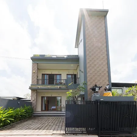 Mangbo House By The Lavana