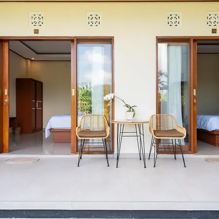 Mangbo House By The Lavana